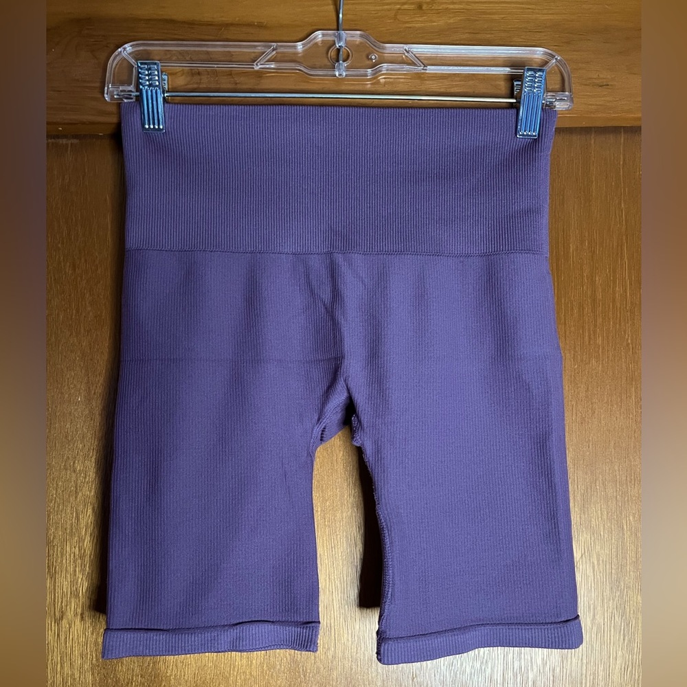 Ribbed Biker Shorts